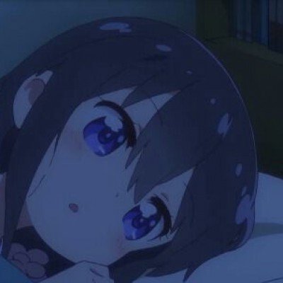宝宝差点摔倒一车厢人都动了